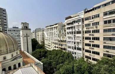 Imagem: O apartamento possui 4 Dormitórios, 3 Banheiros, 1 Vaga na