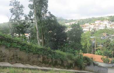 Imagem: O terreno possui 300m² de Área e está localizado em Quarta