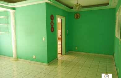 Imagem: O apartamento possui 2 Dormitórios, 2 Banheiros, 2 Vagas na