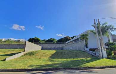 Imagem: O terreno possui 300m² de Área e está localizado em Pinheiro