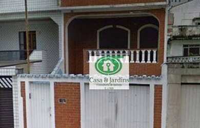 Imagem: A casa possui 2 Dormitórios, 3 Banheiros, 1 Vaga na garagem