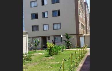 Imagem: O apartamento possui 3 Dormitórios, 1 Banheiro, 1 Vaga na garagem