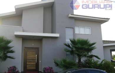 Imagem: A casa em condomínio possui 4 Dormitórios, 4 Banheiros, 2