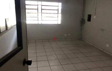 Imagem 5: Galpão em Jordanesia. 1.200m² de Área