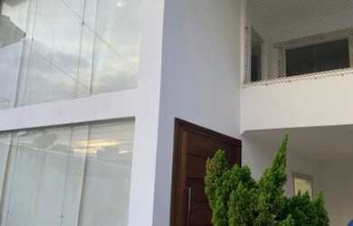 Imagem: A casa em condomínio possui 5 Dormitórios, 5 Banheiros, 2