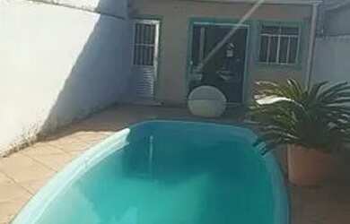 Imagem 1: Casa com piscina à venda em Itaquaquecetuba, Parque Recanto Mônica por...