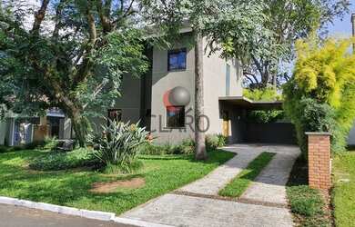 Imagem: A casa em condomínio possui 3 Dormitórios, 5 Banheiros, 4