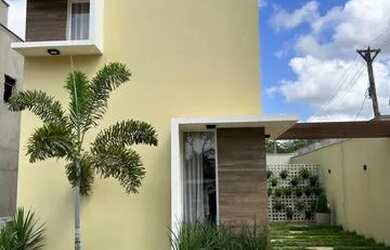 Imagem: A casa possui 3 Dormitórios, 3 Banheiros, 97m² de Área e