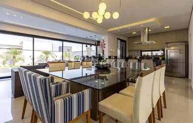 Imagem 14: Venda Casa com 247,00 metroQuadrado, 4 dormitório s , 2 vaga s . Swiss...