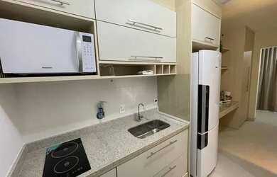 Imagem: O studio possui 1 Dormitório, 1 Banheiro, 41m² de Área e