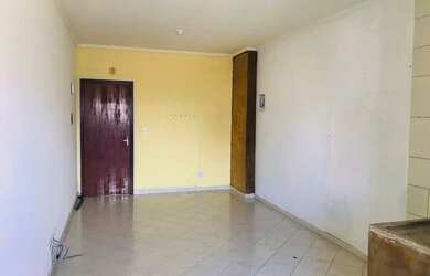 Imagem: A kitnet possui 1 Dormitório, 1 Banheiro, 1 Vaga na garagem