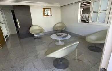 Imagem 4: Extraordinária Casa de Alto Padrão em Condomínio Fechado a Beira Mar...