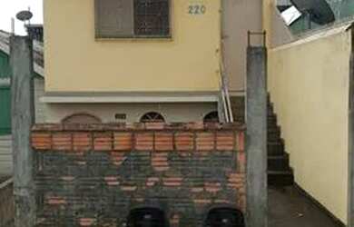 Imagem: A casa possui 2 Dormitórios, 1 Banheiro, 62m² de Área e