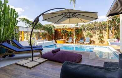 Imagem 8: Venda Casa com 450,00 metroQuadrado, 5 dormitório s , 3 vaga s . Swiss...