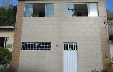 Imagem: A casa possui 3 Dormitórios, 3 Banheiros e está localizado