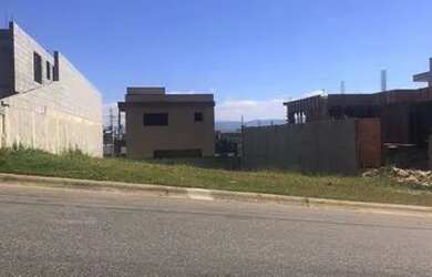 Imagem: O terreno possui 250m² de Área e está localizado em Parque