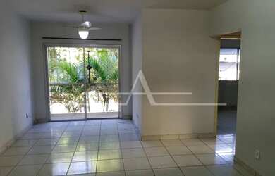 Imagem: O apartamento possui 2 Dormitórios, 1 Banheiro, 2 Vagas na