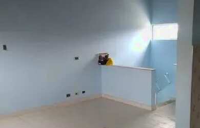 Imagem 14: Casa salão comercial numa frente e 4 salões comerciais na outra frente