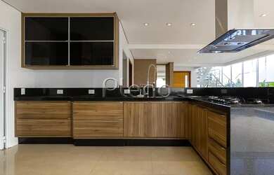 Imagem 10: Venda Casa com 320,00 metroQuadrado, 4 dormitório s , 2 vaga s . Swiss...