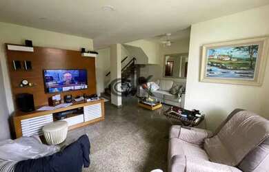 Imagem: A casa em condomínio possui 4 Dormitórios, 4 Banheiros, 1