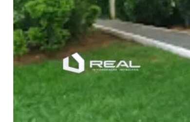 Imagem: A casa possui 3 Dormitórios, 2 Banheiros, 3 Vagas na garagem