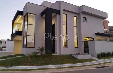 Imagem: A casa em condomínio possui 3 Dormitórios, 1 Banheiro, 4 Vagas