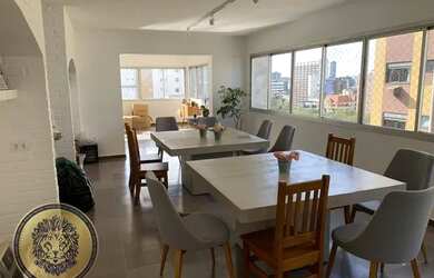 Imagem: O apartamento possui 4 Dormitórios, 4 Banheiros, 3 Vagas na