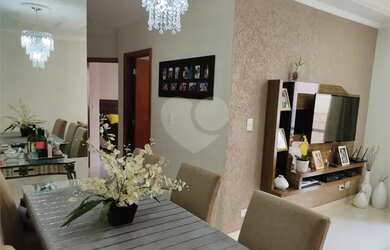 Imagem: O apartamento possui 3 Dormitórios, 2 Banheiros, 1 Vaga na