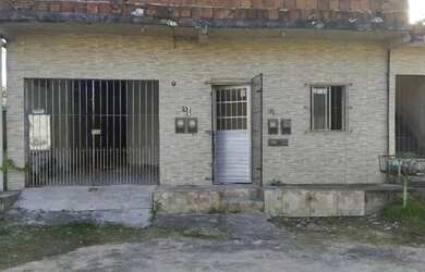 Imagem: A casa possui 2 Dormitórios, 1 Banheiro, 1 Vaga na garagem