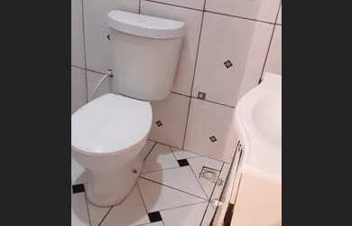 Imagem: A casa possui 2 Dormitórios, 2 Banheiros e está localizado