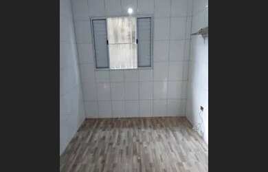 Imagem: O quarto está localizado em Vila Sonia, Praia Grande para alugar