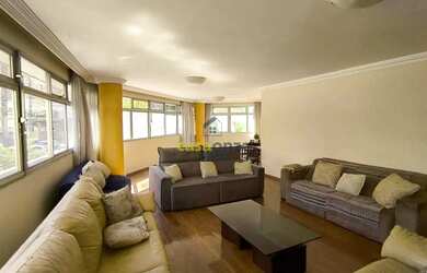 Imagem: O apartamento possui 4 Dormitórios, 1 Banheiro, 2 Vagas na