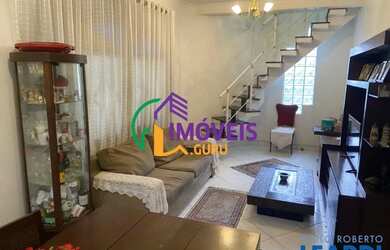 Imagem: A casa possui 3 Dormitórios, 5 Banheiros, 4 Vagas na garagem