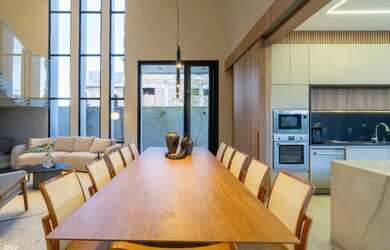 Imagem 8: Casa Sobrado para venda possui 400 metros quadrados com 4 mais escritório...