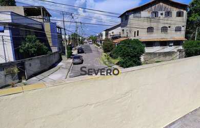 Imagem 2: Casa 3 quartos com amplo terreno e piscina, na Trindade - SG