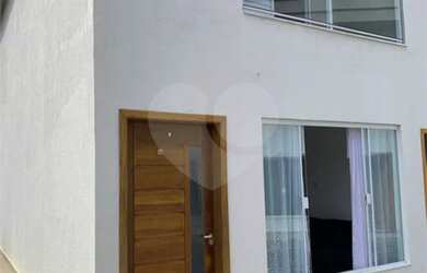 Imagem: A casa em condomínio possui 2 Dormitórios, 3 Banheiros, 1