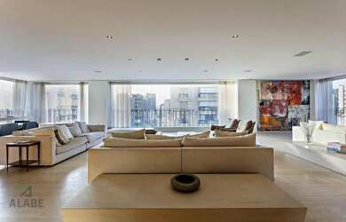 Imagem: O apartamento possui 3 Dormitórios, 5 Banheiros, 5 Vagas na