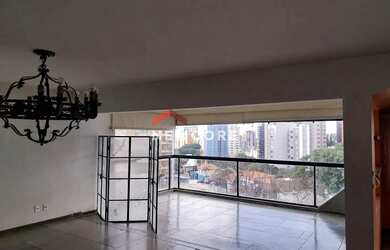 Imagem: O apartamento possui 3 Dormitórios, 4 Banheiros, 231m² de