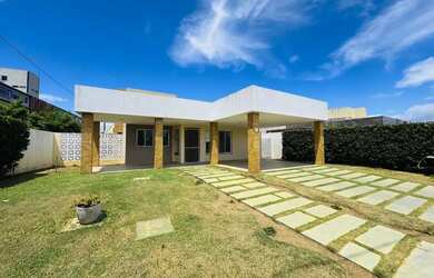 Imagem: A casa em condomínio possui 3 Dormitórios, 3 Banheiros, 2