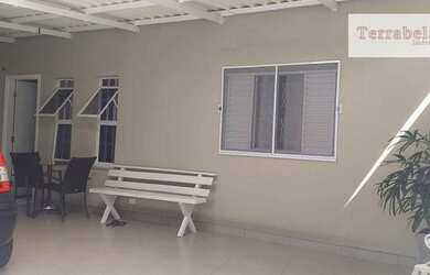 Imagem: A casa em condomínio possui 2 Dormitórios, 2 Banheiros, 2