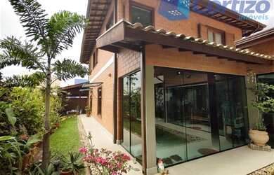 Imagem: A casa em condomínio possui 4 Dormitórios, 4 Banheiros, 2