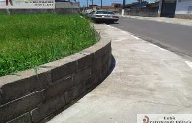 Imagem: O terreno possui 300m² de Área e está localizado em Ilha