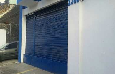 Imagem: O depósito possui 5 Vagas na garagem, 350m² de Área e está