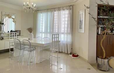 Imagem: O apartamento possui 4 Dormitórios, 5 Banheiros, 3 Vagas na