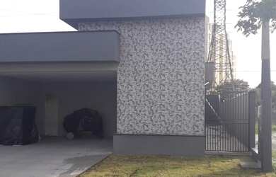 Imagem: A casa em condomínio possui 3 Dormitórios, 3 Banheiros, 4