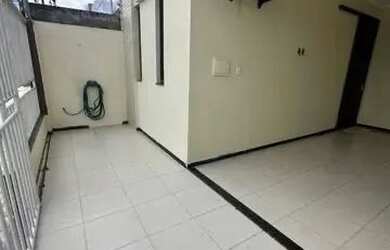 Imagem: A casa possui 2 Dormitórios, 2 Banheiros, 1 Vaga na garagem