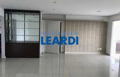 Imagem: O apartamento possui 3 Dormitórios, 4 Banheiros, 2 Vagas na