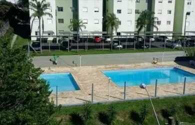 Imagem: O apartamento possui 2 Dormitórios, 1 Banheiro, 1 Vaga na garagem