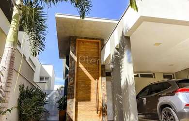 Imagem: A casa em condomínio possui 3 Dormitórios, 2 Banheiros, 4