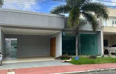 Imagem: A casa possui 3 Dormitórios, 4 Banheiros, 2 Vagas na garagem